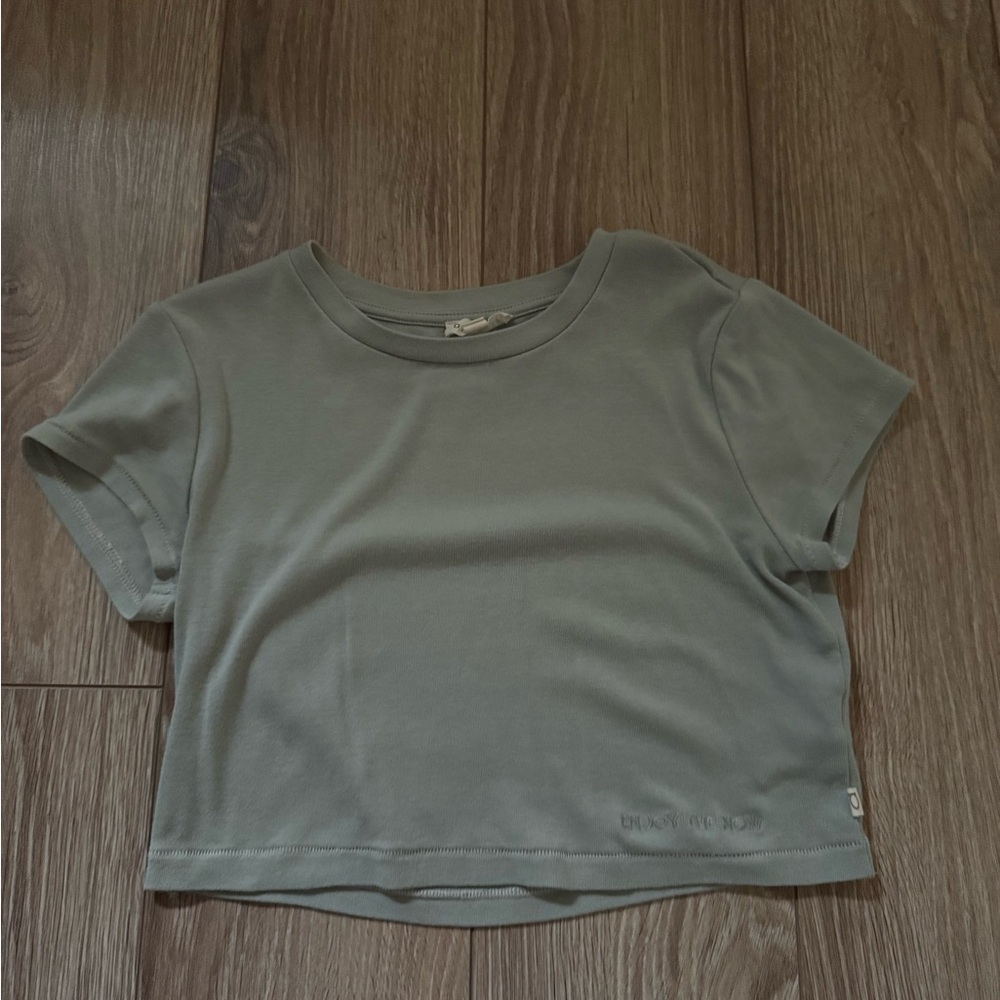 Dynamite Soft Green Tee - Picture 2 of 4